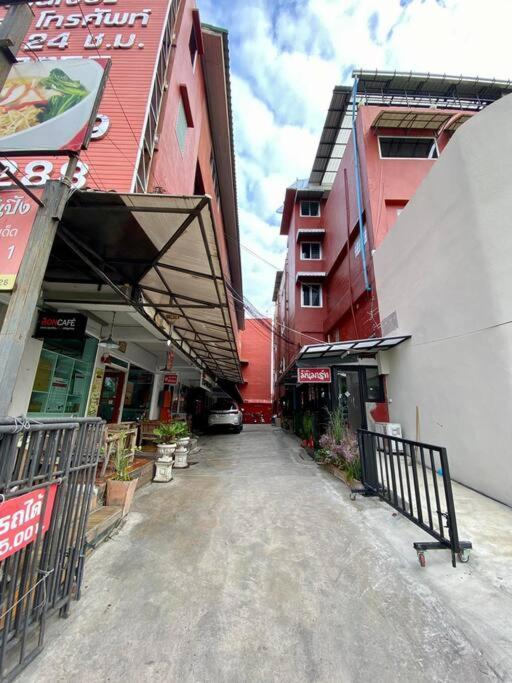 Ratanawong Place 516 Bangkok Luaran gambar